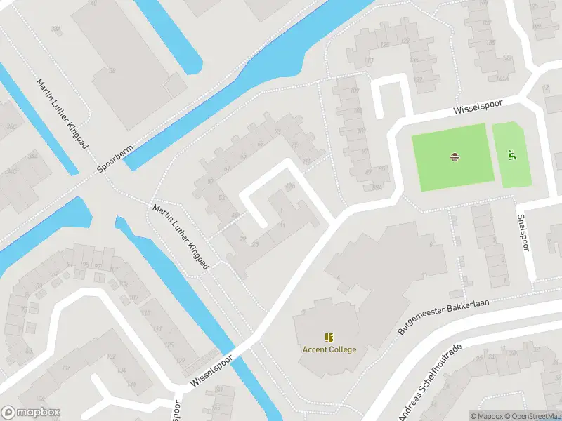 Ambulance met gepaste spoed naar de Wisselspoor in Capelle aan den IJssel