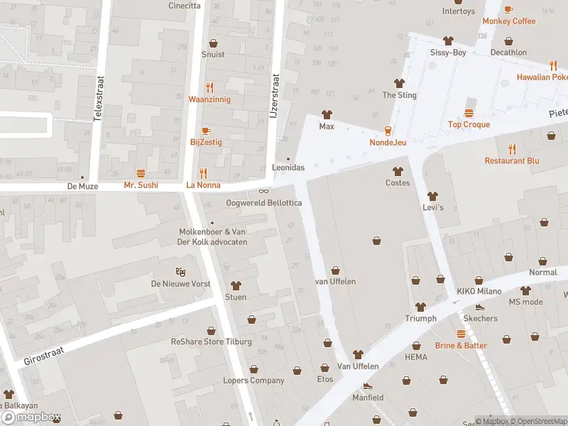 Brandweer met gepaste spoed naar de Pieter Vreedeplein in Tilburg