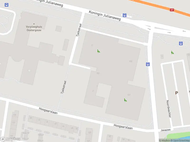 Ambulance met gepaste spoed naar de Tjalkstraat in Zaandam