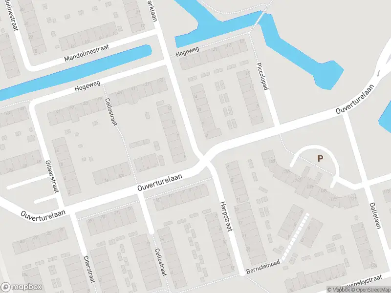 Brandweer met gepaste spoed naar de Parklaan in Spijkenisse vanwege een buitenbrand
