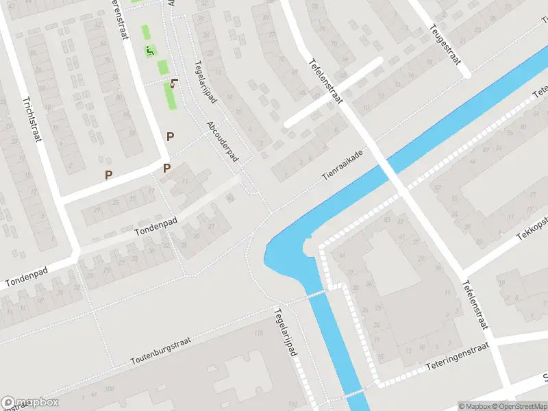 Brandweer met grote spoed naar de Tondenpad in Amsterdam
