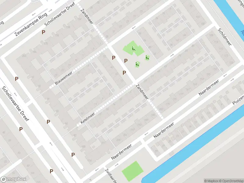 Ambulance met grote spoed naar de Ketelmeer in Rotterdam