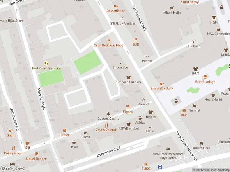 Ambulance met gepaste spoed naar de Aert van Nesstraat in Rotterdam