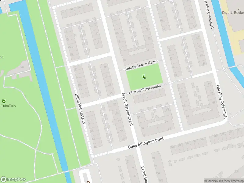 Brandweer met grote spoed naar de Erroll Garnerstraat in Rotterdam