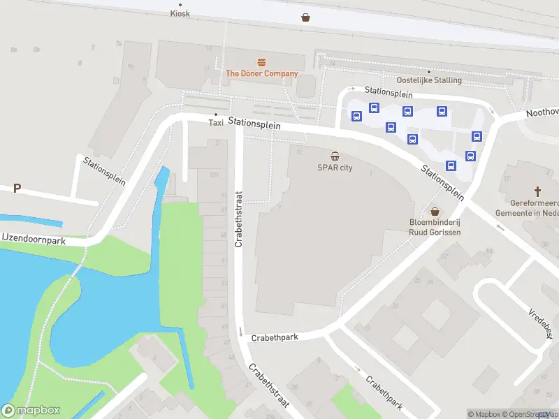 Ambulance met grote spoed naar de Bouwmeesterplein in Gouda