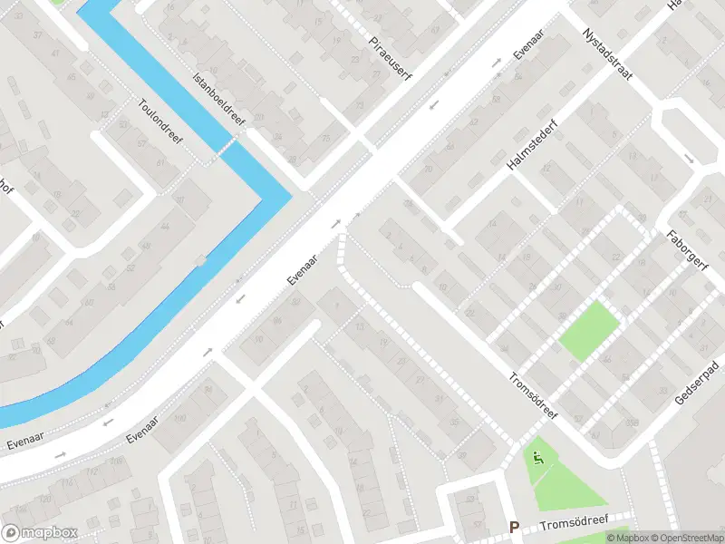 Ambulance met gepaste spoed naar de Tromsödreef in Rotterdam