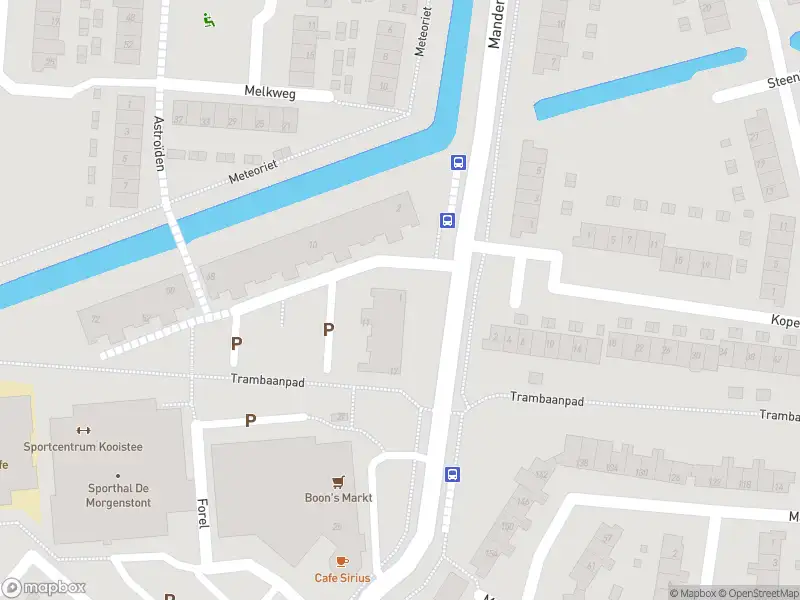 Ambulance met grote spoed naar de Schrijnwerker in Hellevoetsluis