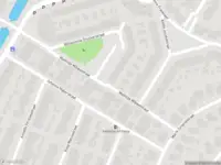 Politie naar de Corrie Tendeloostraat in Deventer vanwege overval