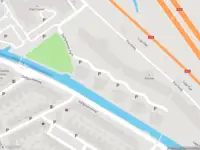 Ambulance met grote spoed naar de Poortweg in Delft