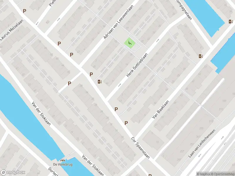 Brandweer met grote spoed naar de Henk Gottlieblaan in 's-Gravenhage vanwege gebouwbrand