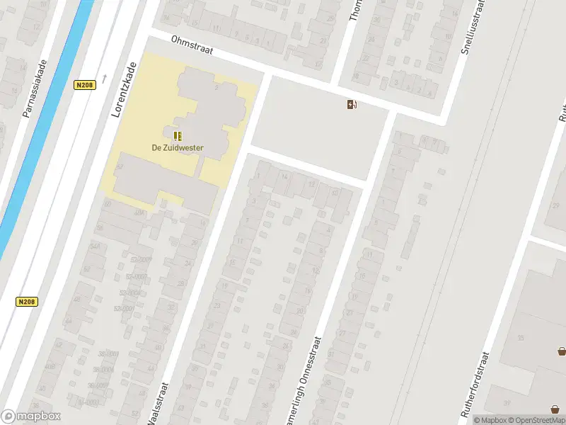 Ambulance en brandweer met grote spoed naar de Prof. van der Waalsstraat in Haarlem vanwege gebouwbrand