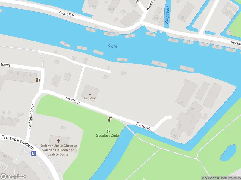 Brandweer met gepaste spoed naar de Fortlaan in Utrecht vanwege een buitenbrand