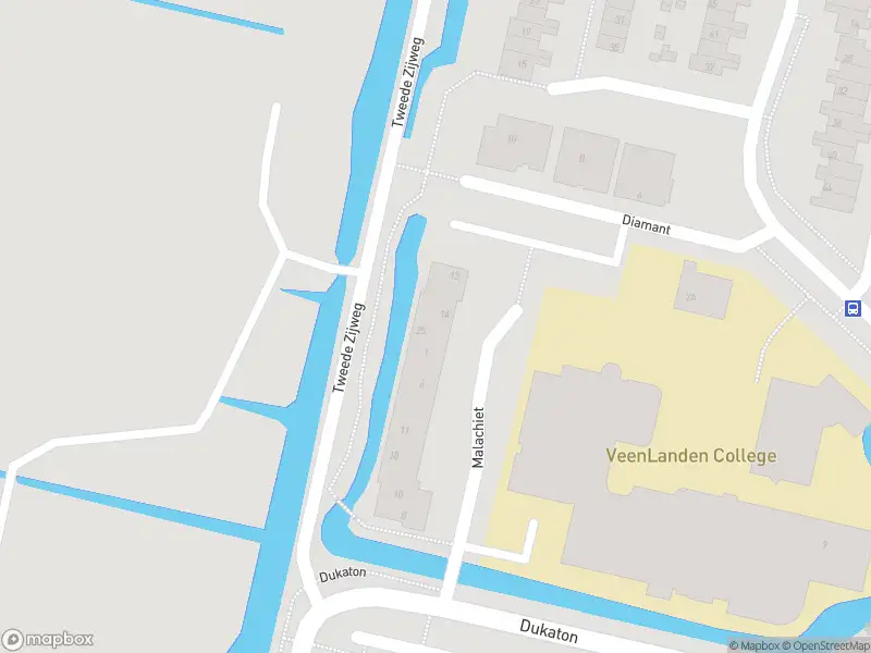 Brandweer met grote spoed naar de Malachiet in Mijdrecht vanwege voertuigbrand