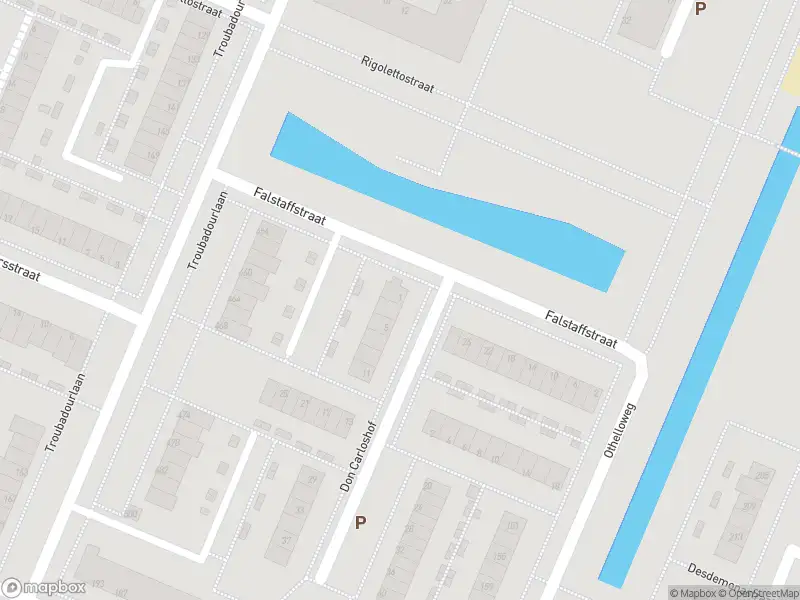 Ambulance met gepaste spoed naar de Don Carloshof in Hoogvliet Rotterdam