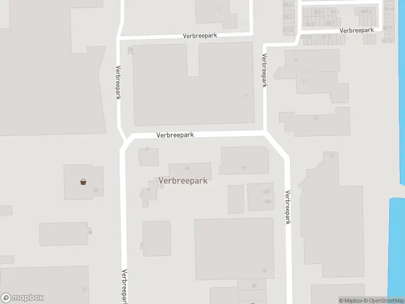 Brandweer met grote spoed naar de Verbreepark in Benthuizen vanwege voertuigbrand