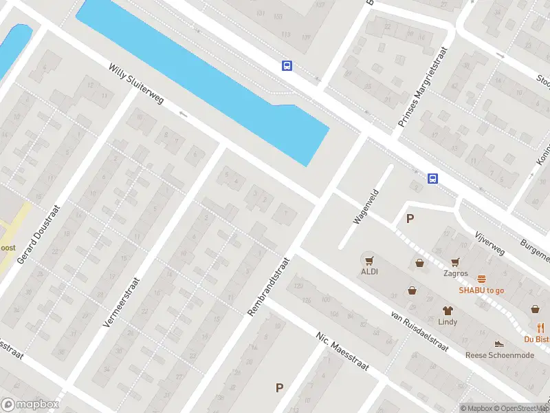 Brandweer met grote spoed naar de Willy Sluiterweg in Zwijndrecht vanwege een buitenbrand