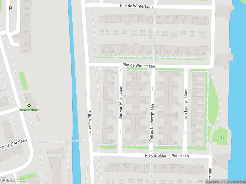 Ambulance met grote spoed naar de Jan van Mierlolaan in Amstelveen