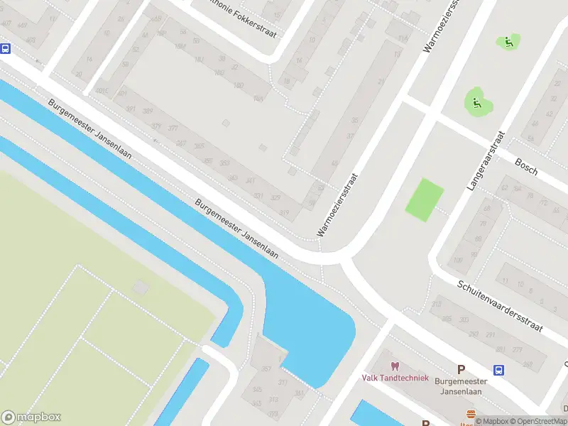 Ambulance met gepaste spoed naar de Burgemeester Jansenlaan in Zwijndrecht