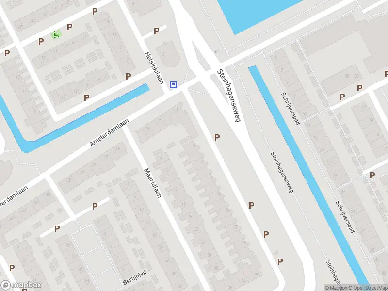 Brandweer met gepaste spoed naar de Athenelaan in Woerden vanwege middelgrote brand