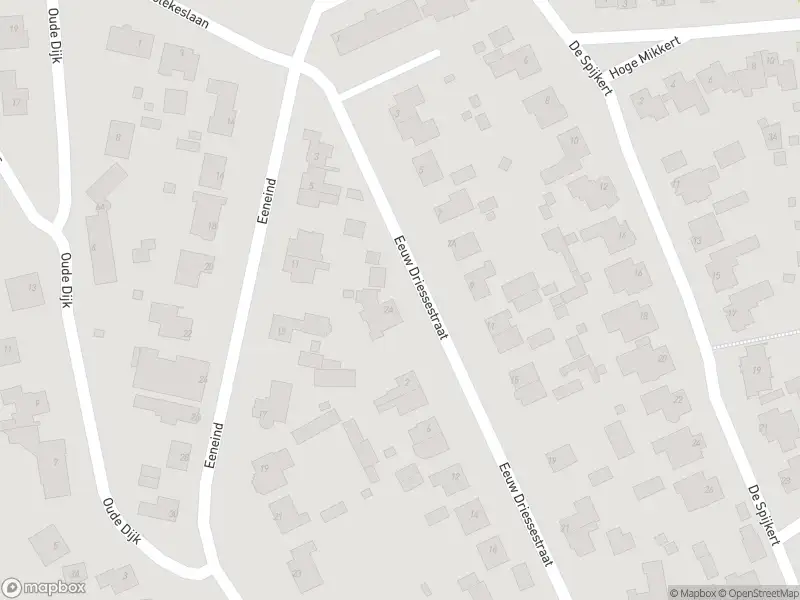 Brandweer met gepaste spoed naar de Eeuw Driessestraat in Nuenen vanwege stormschade