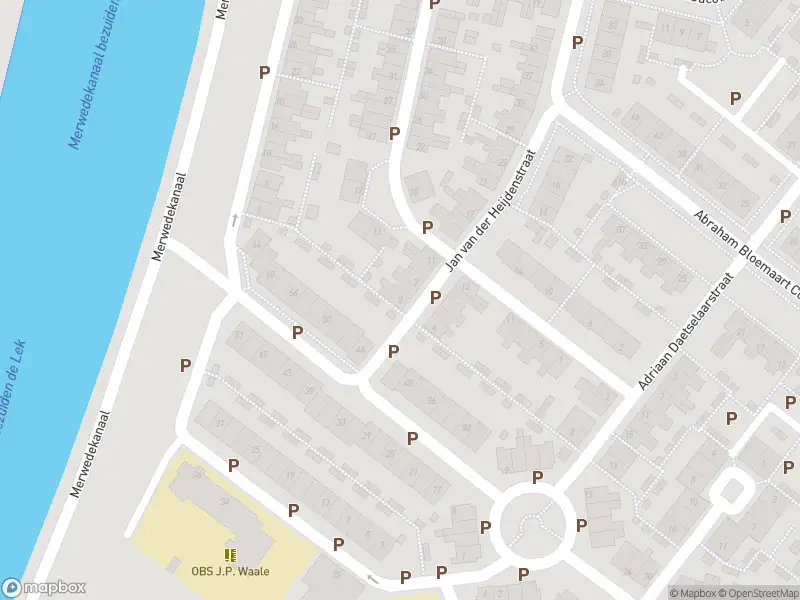 Ambulance met gepaste spoed naar de Jan van der Heijdenstraat in Gorinchem