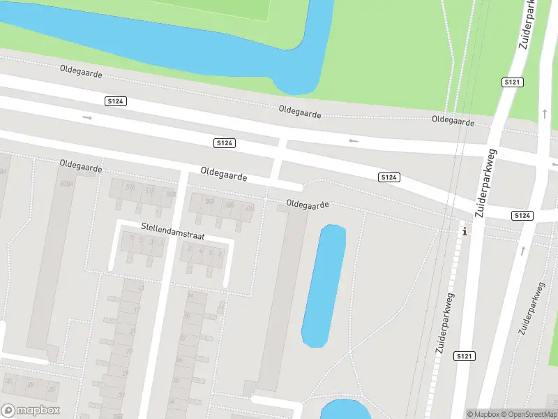 Ambulance met gepaste spoed naar de Oldegaarde in Rotterdam