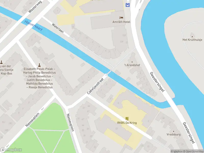 Brandweer met grote spoed naar de Cabeljaustraat in Alkmaar vanwege gebouwbrand