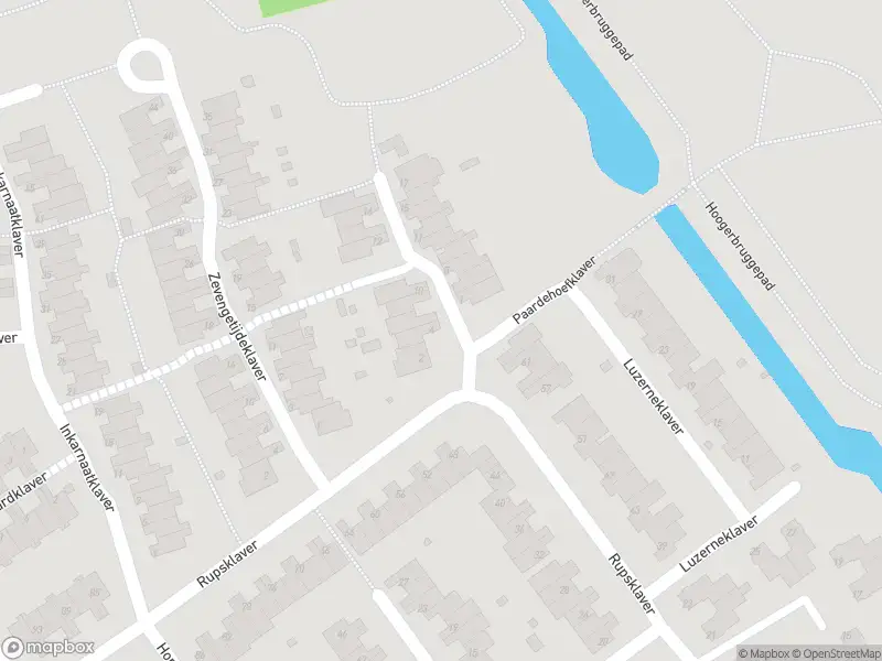 Ambulance met gepaste spoed naar de Hauwklaver in Rotterdam