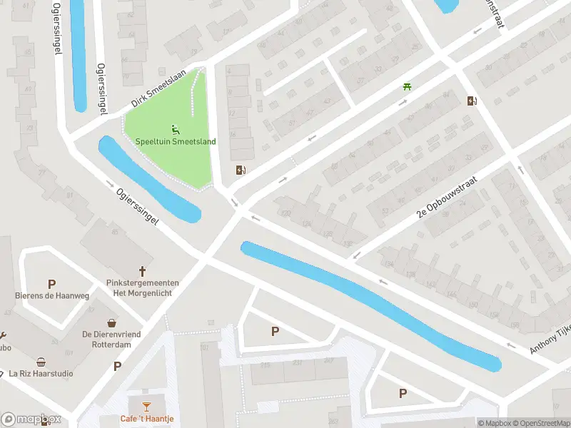 Ambulance met grote spoed naar de Ogierssingel in Rotterdam