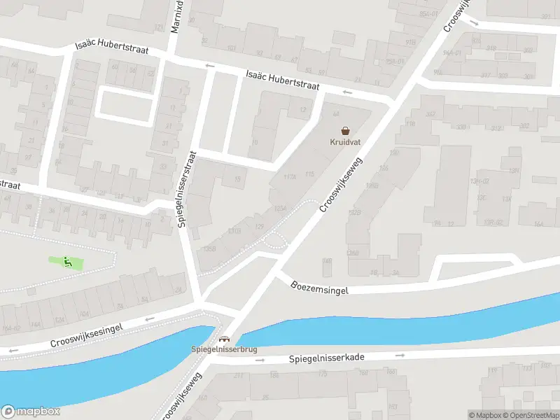 Ambulance met grote spoed naar de Crooswijkseweg in Rotterdam