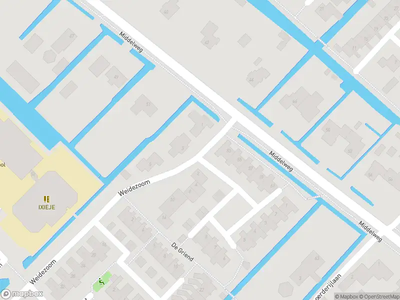 Ambulance met grote spoed naar de Weidezoom in Moordrecht