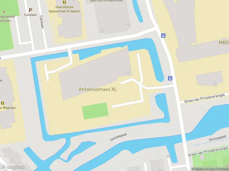 Ambulance met gepaste spoed naar de Gloucesterstraat in Gouda