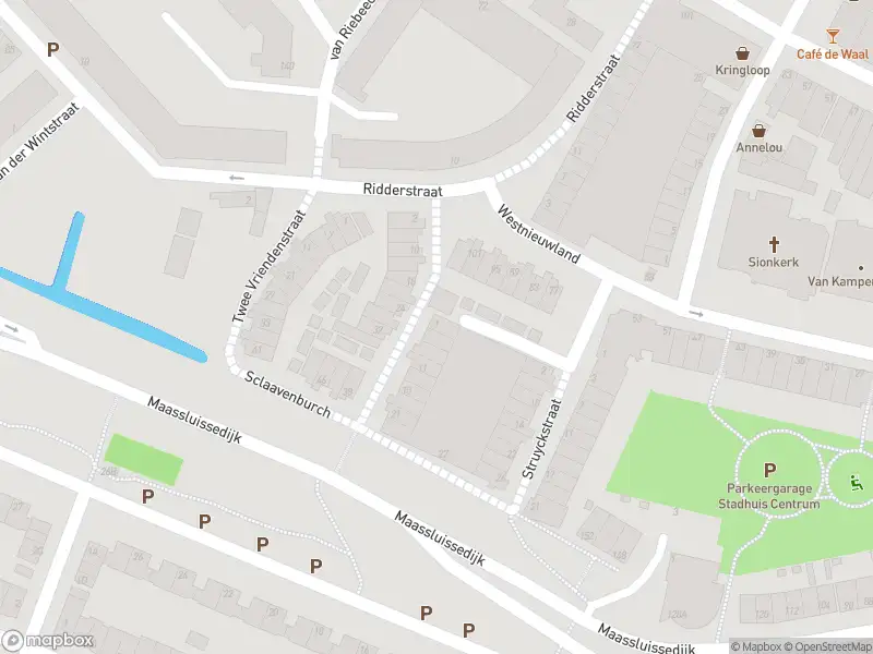 Ambulance met gepaste spoed naar de Sclaavenburch in Vlaardingen