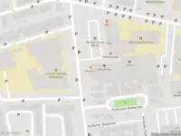 Brandweer met grote spoed naar de Ina Boudier-Bakkerhof in Utrecht vanwege voertuigbrand