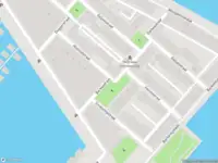 Brandweer met gepaste spoed naar de Barkasstraat in Amsterdam