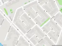 Brandweer met gepaste spoed naar de Laurierweg in Utrecht vanwege een buitenbrand