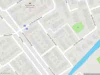 Ambulance met gepaste spoed naar de Arent van Gentstraat in Giessenburg