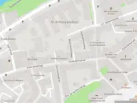 Brandweer met grote spoed naar de Wijde Gasthuissteeg in Leeuwarden vanwege gebouwbrand