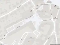 Brandweer met grote spoed naar de Gouden Leeuwplein in Venray vanwege gebouwbrand