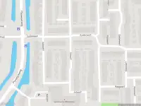 Ambulance met grote spoed naar de Jolwerf in Gouda