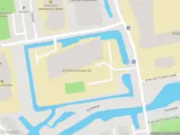 Ambulance met gepaste spoed naar de Gloucesterstraat in Gouda