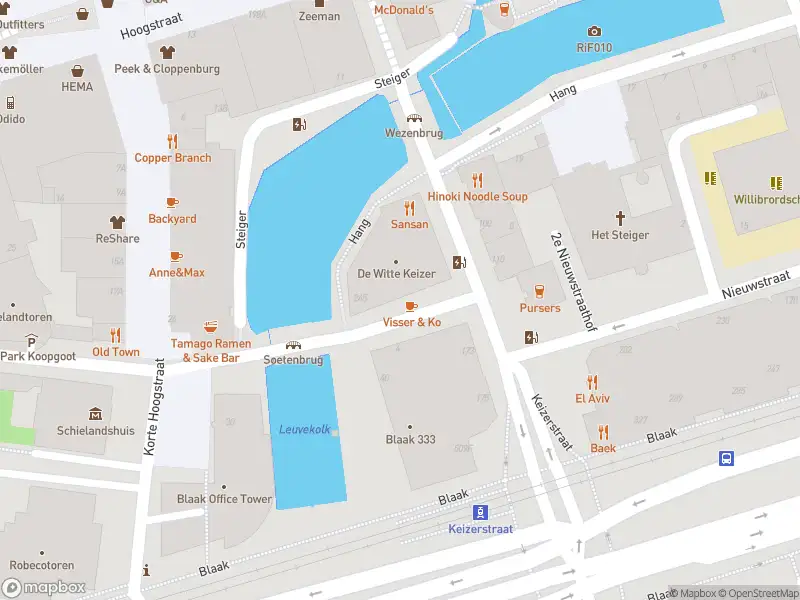 Brandweer met gepaste spoed naar de Vissersdijk in Rotterdam vanwege een liftopsluiting