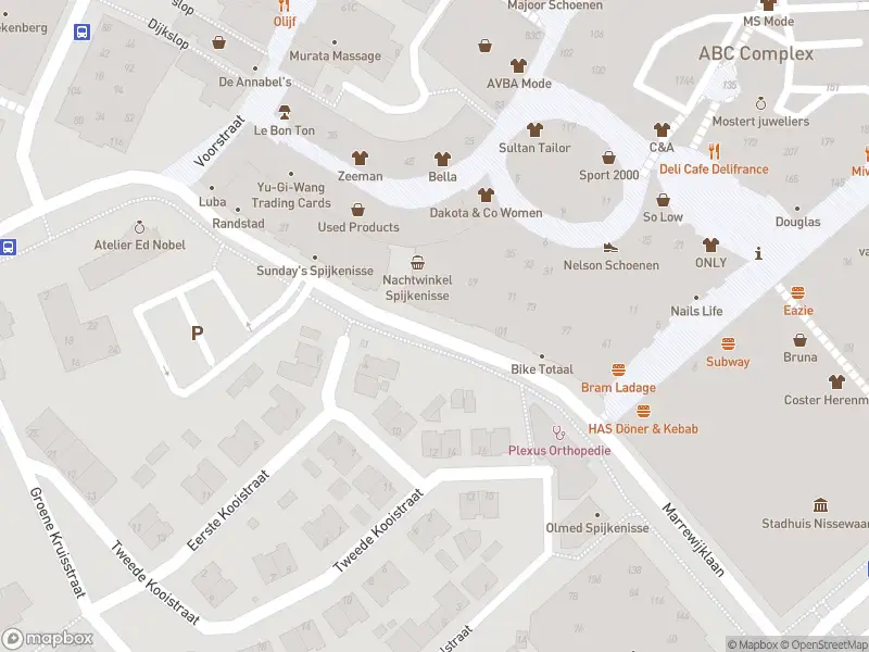 Brandweer met gepaste spoed naar de Marrewijklaan in Spijkenisse vanwege wateroverlast