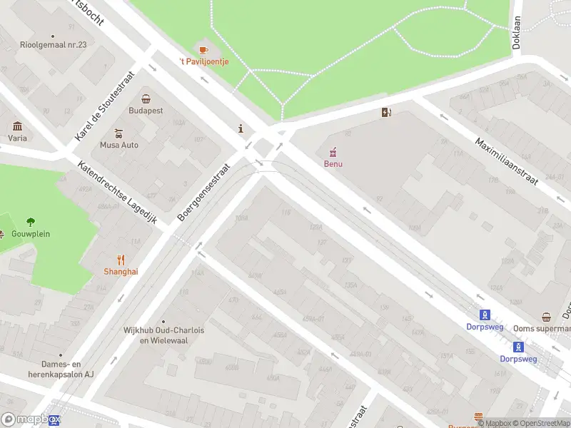 Ambulance met gepaste spoed naar de Wolphaertsbocht in Rotterdam