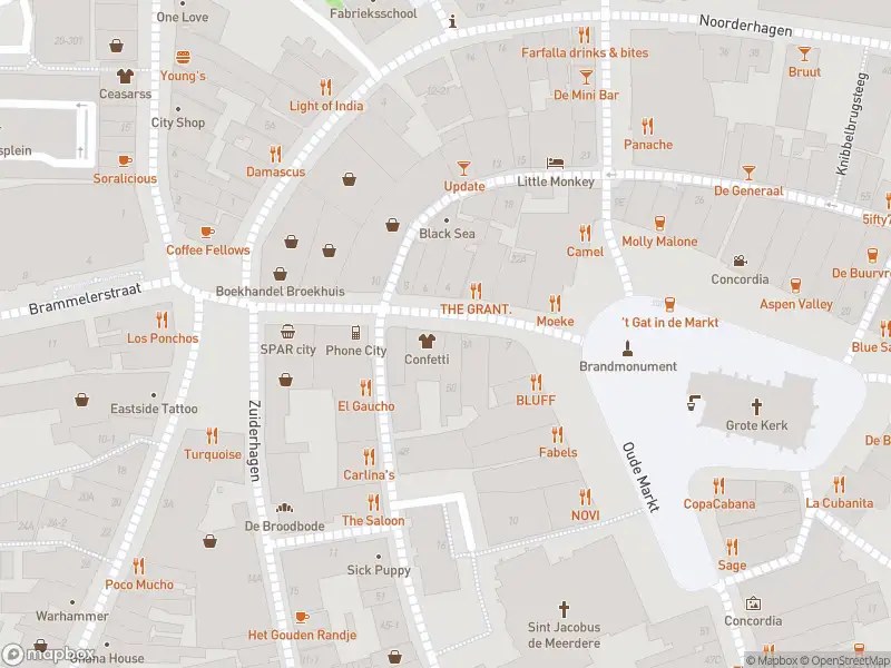 Brandweer met gepaste spoed naar de Van Lochemstraat in Enschede vanwege een liftopsluiting