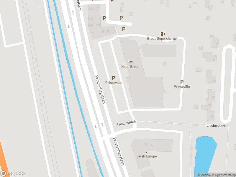 Brandweer met grote spoed naar de Princenhagelaan in Breda vanwege gebouwbrand