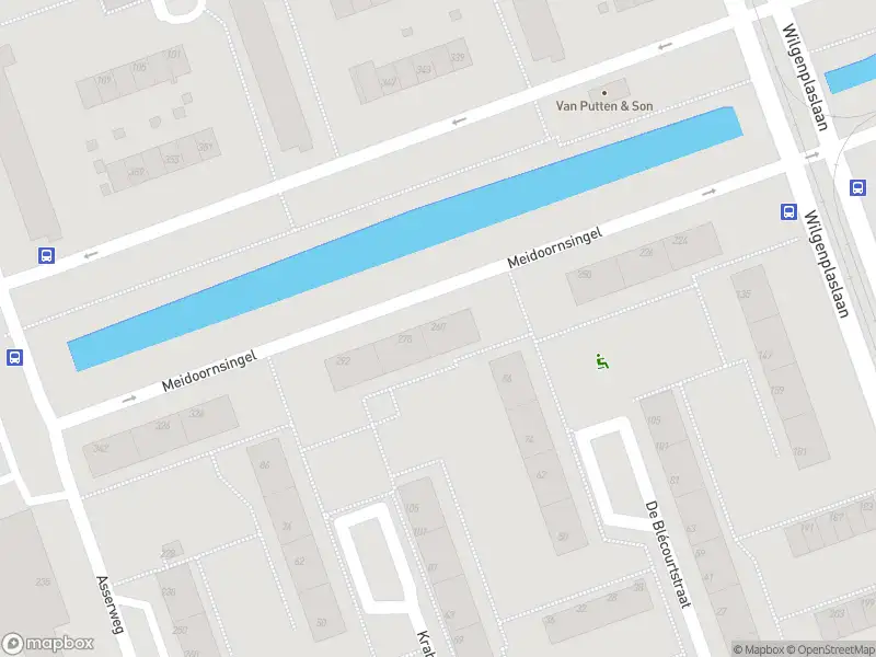 Ambulance met grote spoed naar de Meidoornsingel in Rotterdam