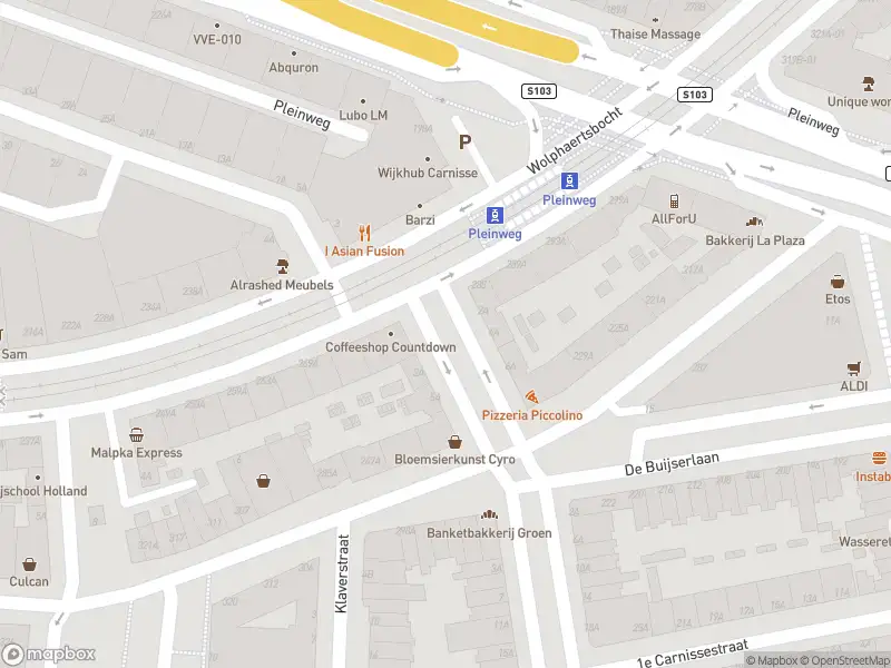 Ambulance met gepaste spoed naar de Zandblokstraat in Rotterdam