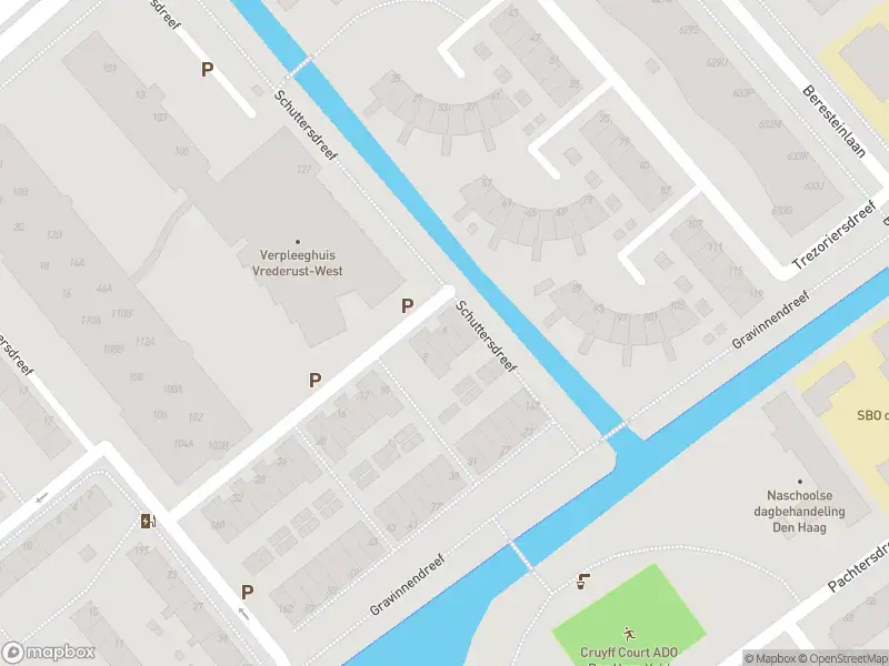 Ambulance met grote spoed naar de Kloveniersdreef in 's-Gravenhage