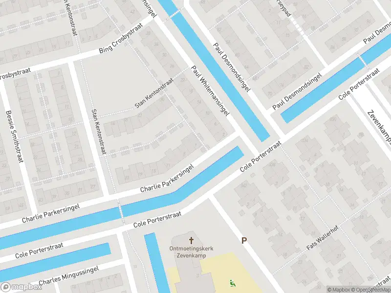 Ambulance met gepaste spoed naar de Charlie Parkersingel in Rotterdam